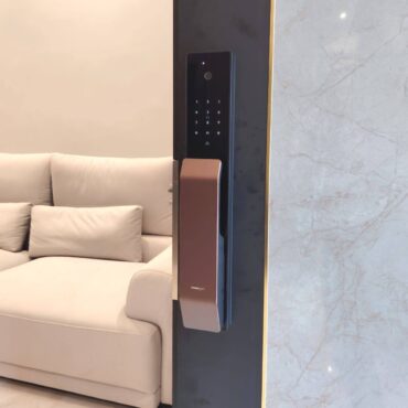 Luxurious Digital Door Lock