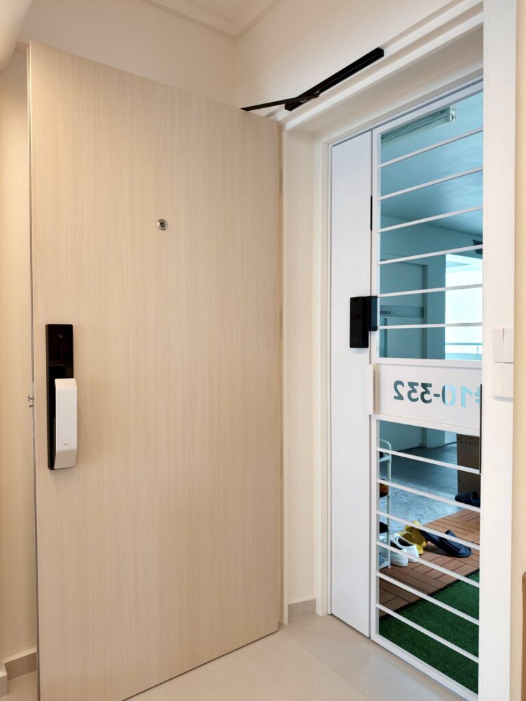 Luxurious Digital Door Lock