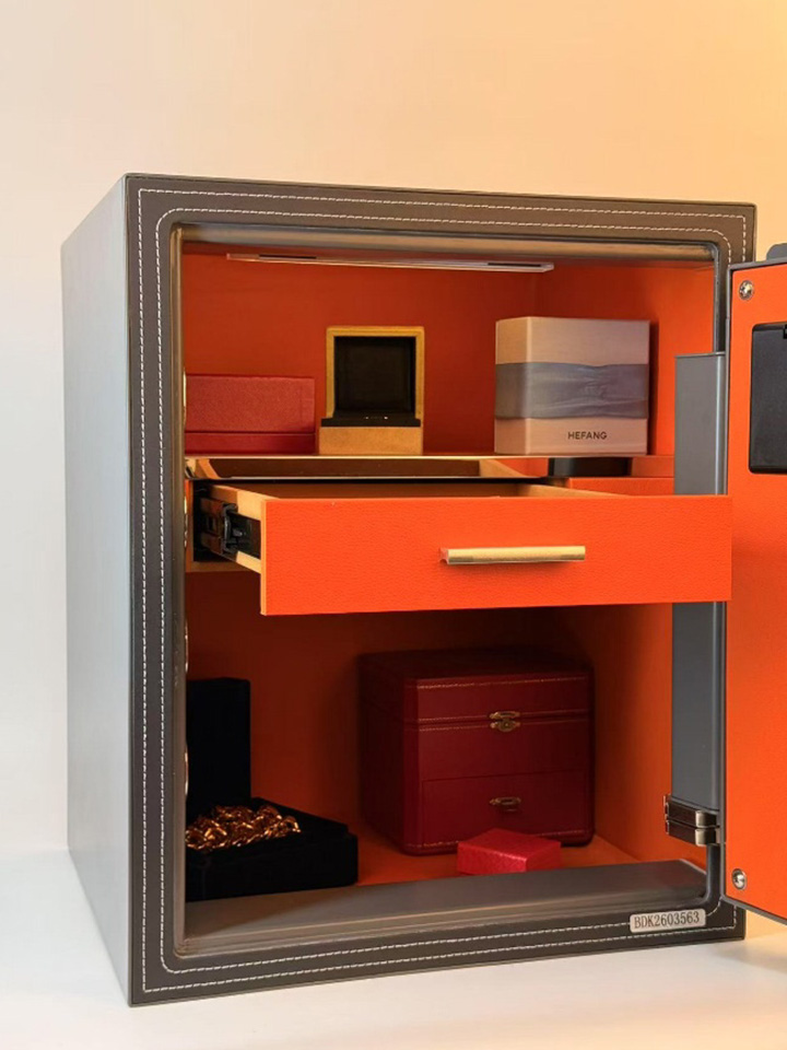 The Maison 45 Leather Safe 26 Kg