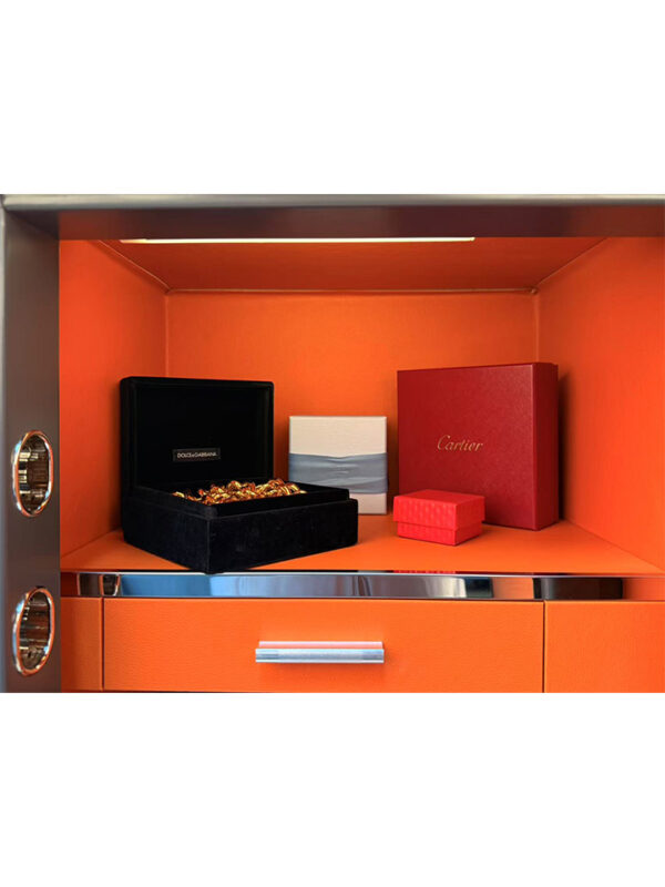 The Maison 60 Leather Safe 35 Kg