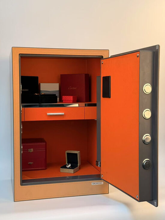 The Maison 60 Leather Safe 35 Kg