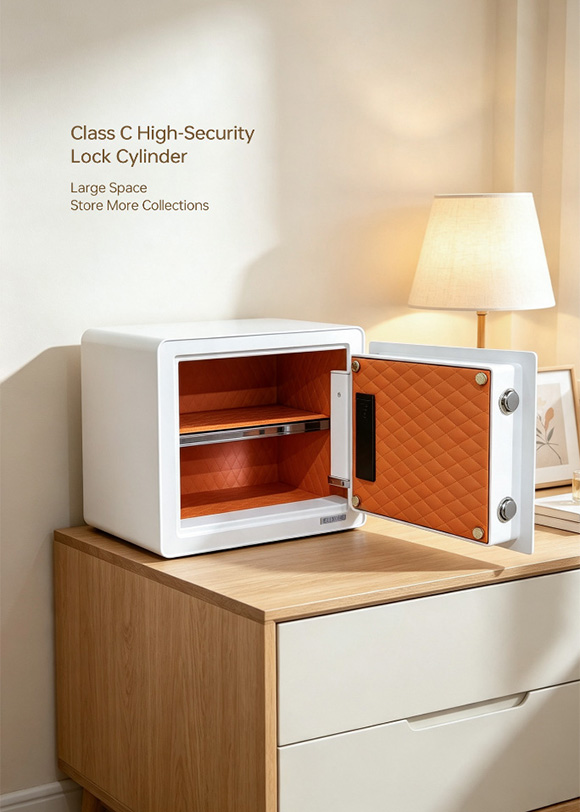 The Solitaire 30 Leather Safe