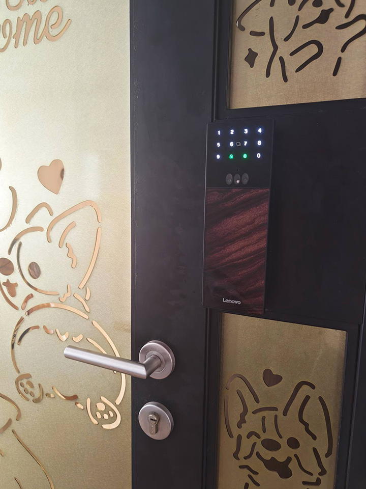MyDigitalLock - Lenovo F3 Ultra Gate Digital Lock Rosewood-Installation