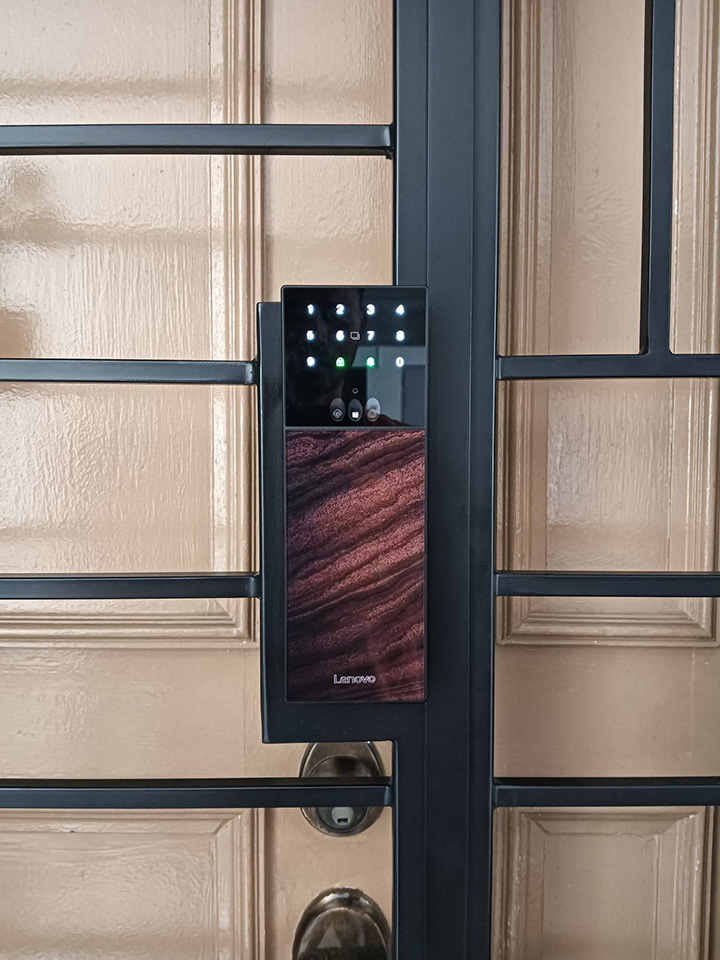 MyDigitalLock - Lenovo F3 Ultra Gate Digital Lock Rosewood-Installation