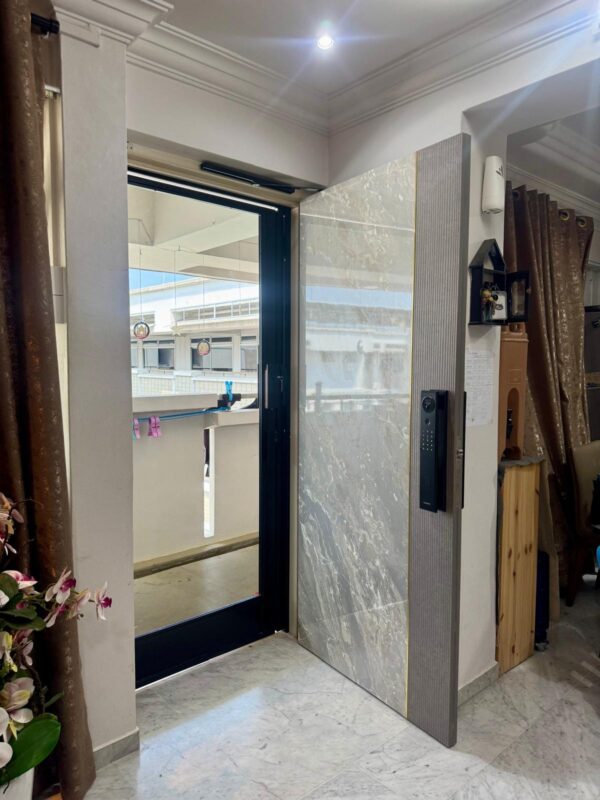 Designer HDB Glass Gate 4×7 Feet