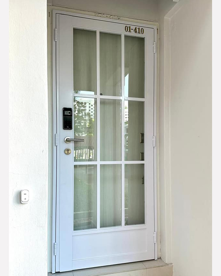 Designer HDB Glass Gate Version 2 – Purely Glass