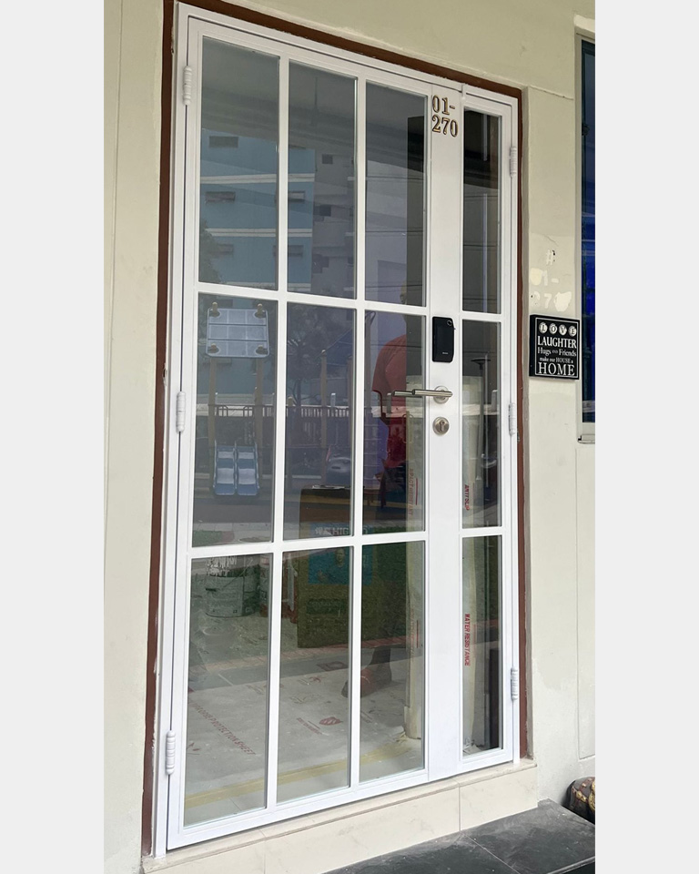 Designer HDB Glass Gate Version 2 – Purely Glass