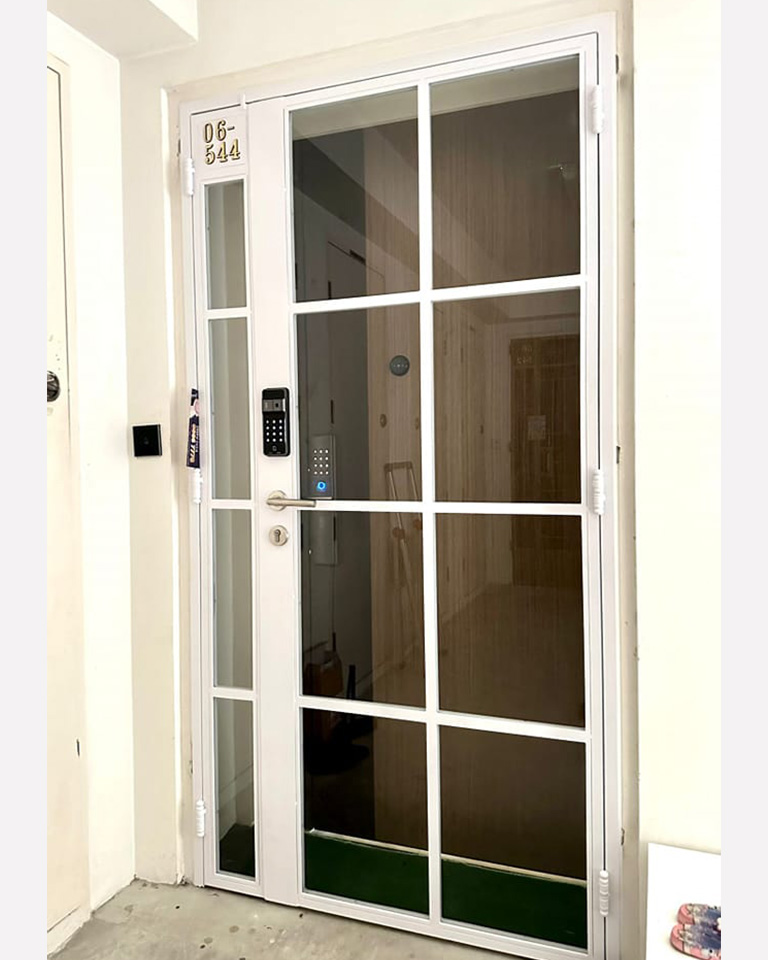 Designer HDB Glass Gate Version 2 – Purely Glass
