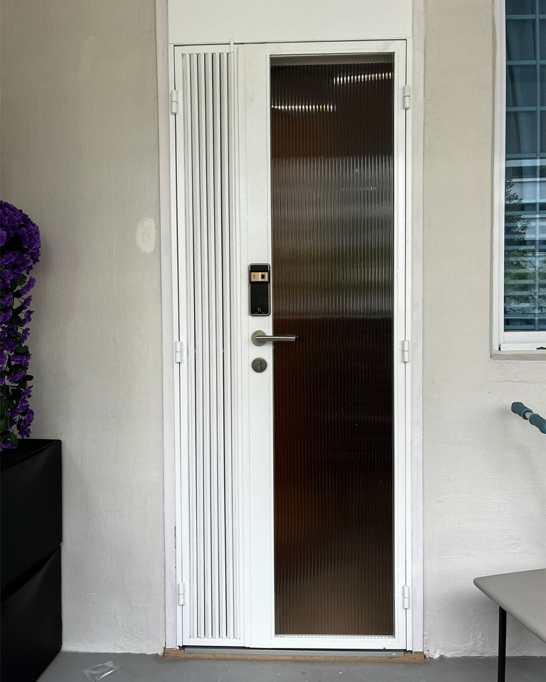 Designer Glass HDB Gate