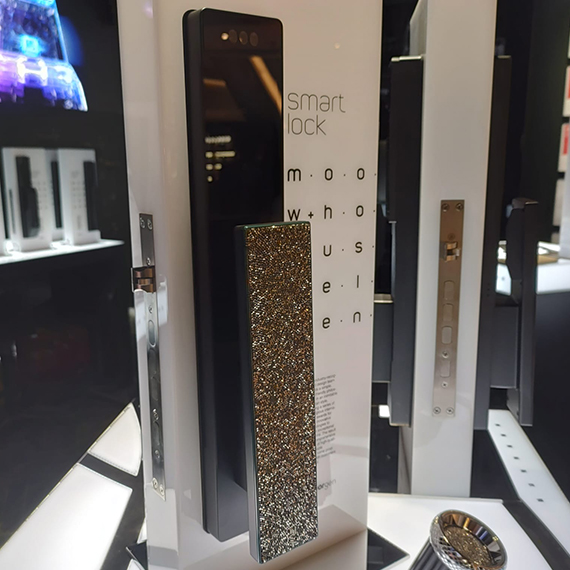 Moorgen-T9-Full-Swarovski-Crystal-Digital-Lock-Limited-Edition