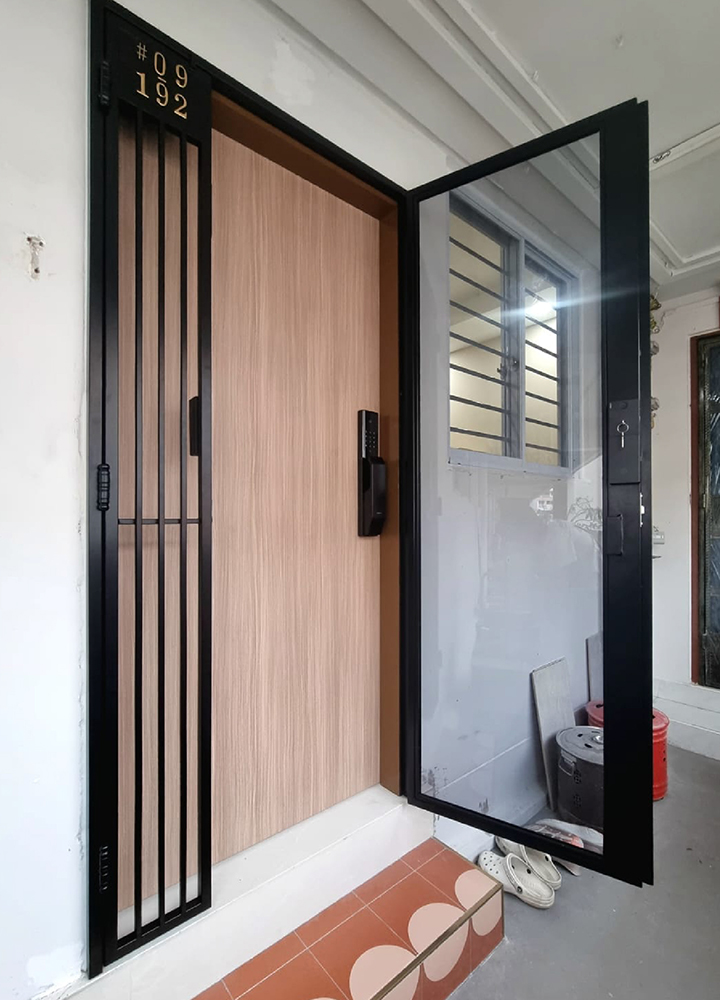 MyDigitalLock - Laminate-HDB-Door-overlooked