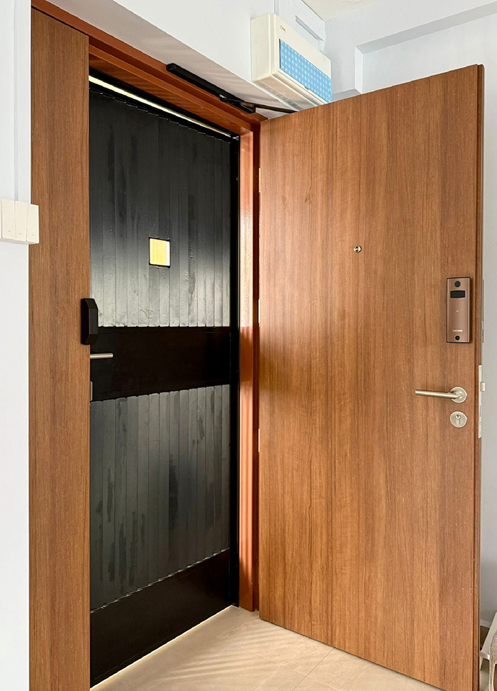 MyDigitalLock - Laminate-HDB-Door-overlooked