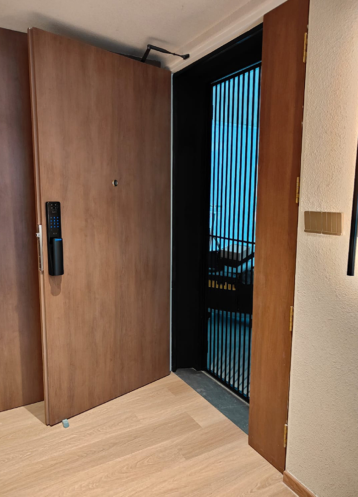 MyDigitalLock-Laminate-HDB-Door-overlooked
