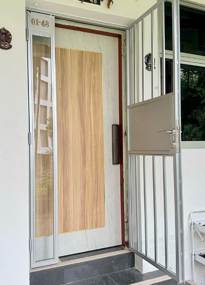 MyDigitalLock - Wood-Grain-Laminate