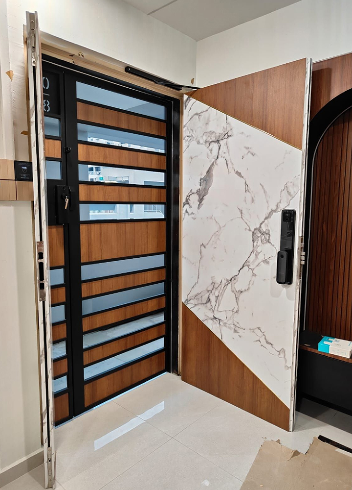 MyDigitalLock - Wood-Grain-Laminate