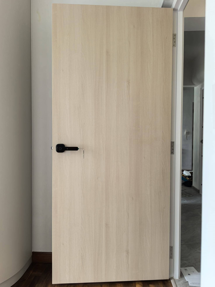 MyDigitalLock - Lusano+ HDB Laminate Solid Bedroom Door