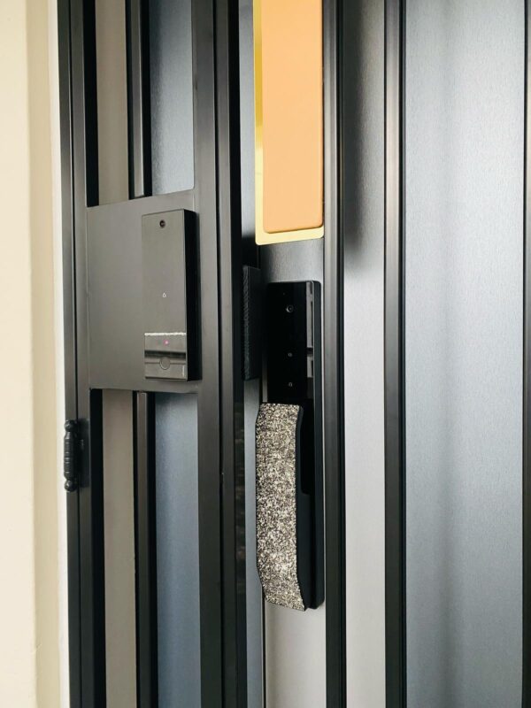 MyDigitalLock - Kato-2K-Gold-Leather-Gate