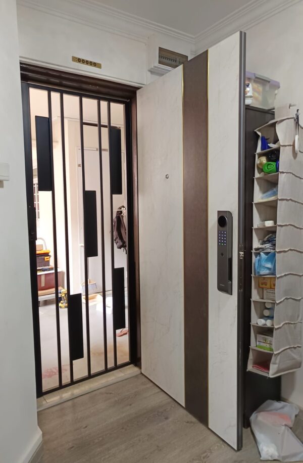 MyDigitalLock - Kato-2K-Gold-Leather-Gate
