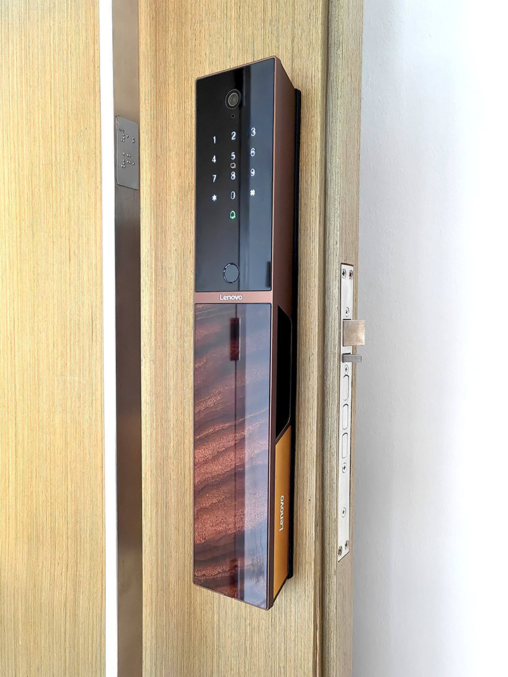 Lenovo Digital Lock -Synchronized Door & Gate Lock Design for Luxury Digital Locks