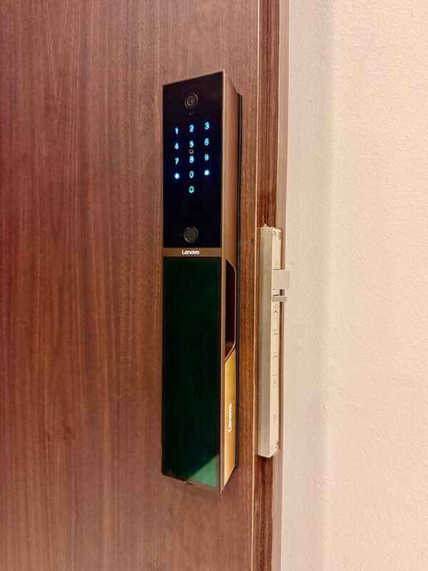 Lenovo-Solar-Digital-Door-Lock-The-Sun