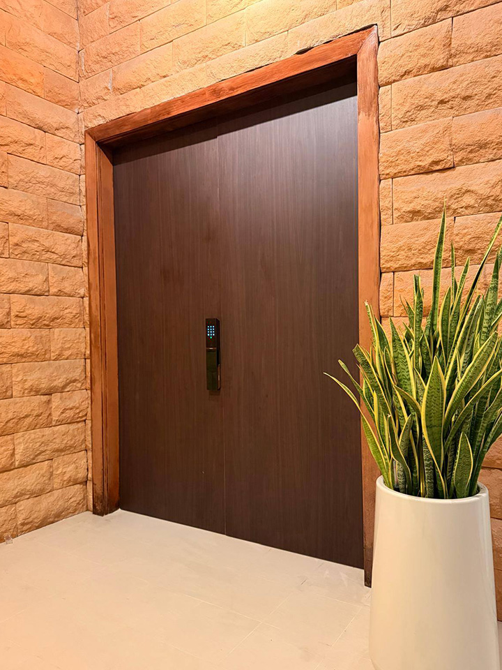 Lenovo-Solar-Digital-Door-Lock-The-Sun