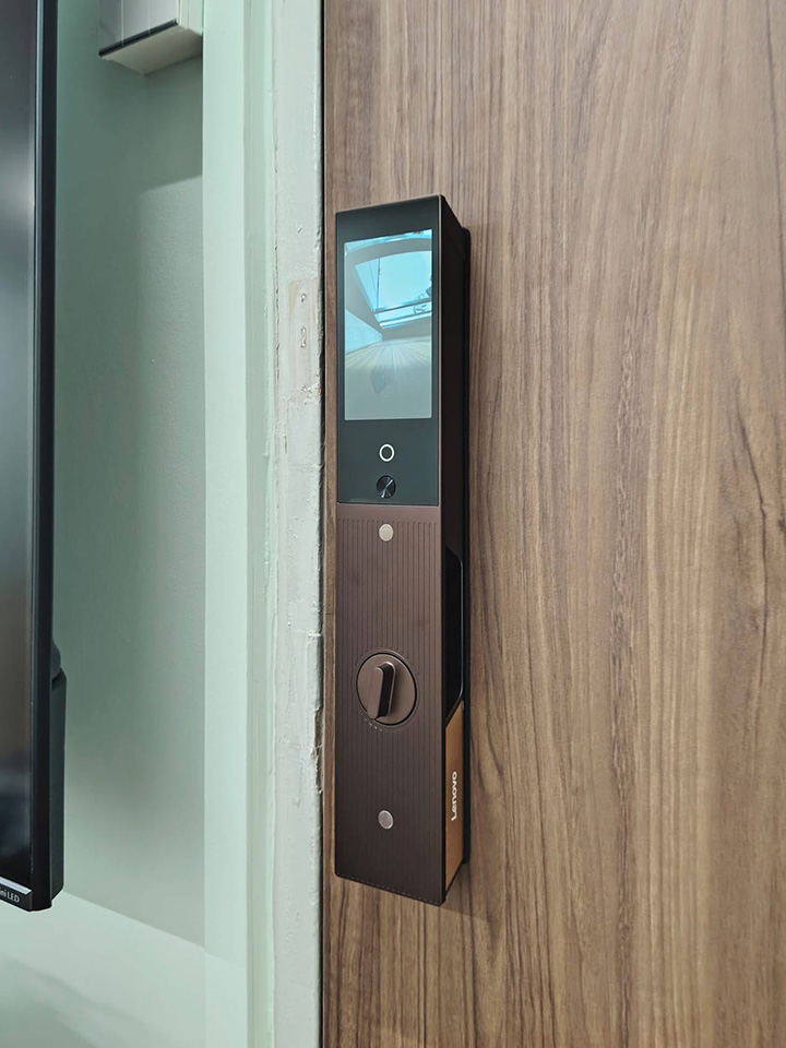 Synchronized-with-the-Lenovo-F3-Ultra-Smart-gate-Lock