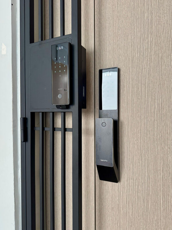Lusano-Space-X-Digital-Door-Lock-Black-Installation
