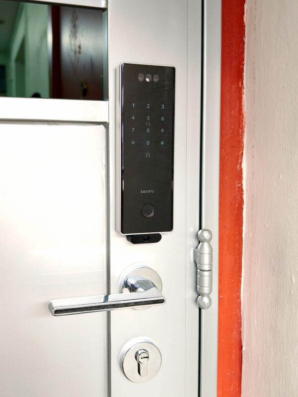 Lusano-Space-X-Digital-Door-Lock-Silver-Installation