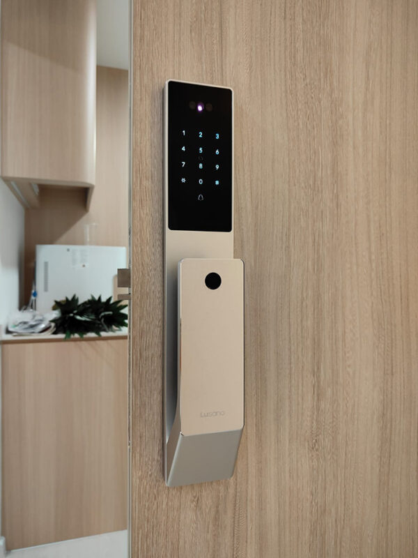 Lusano-Space-X-Digital-Door-Lock-Silver-Installation