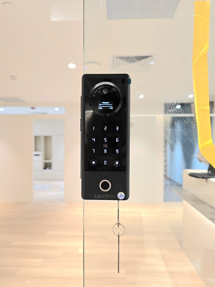Lusano+ Glass Digital Lock - Remote Control Installation