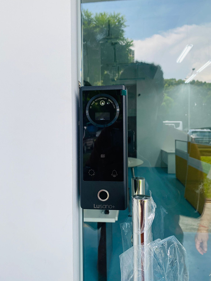 Lusano+ Glass Digital Lock - Single Leaf Glass Door