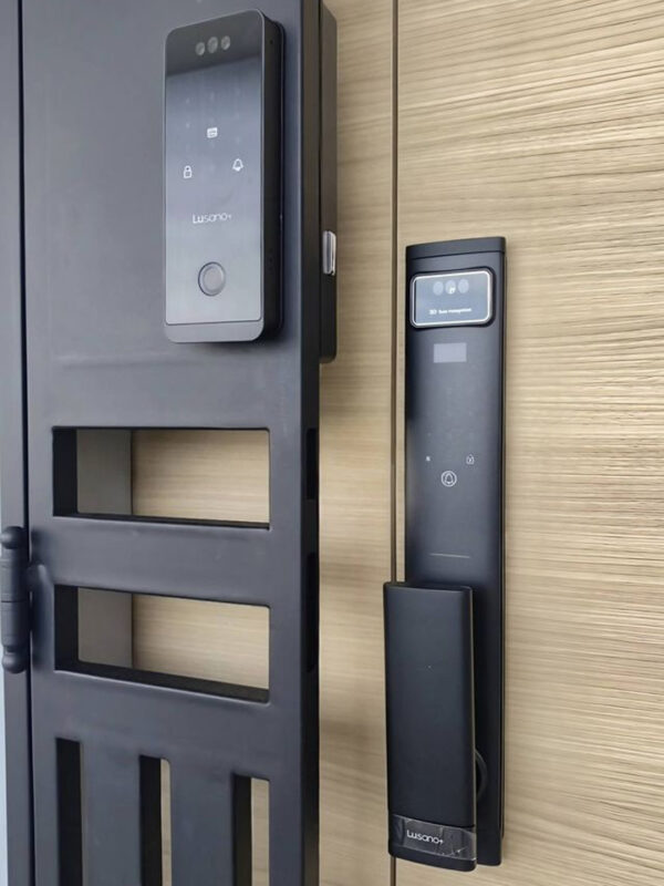 Lusano-Jupiter-Version-2-Digital-Door-Lock-Door-viewer