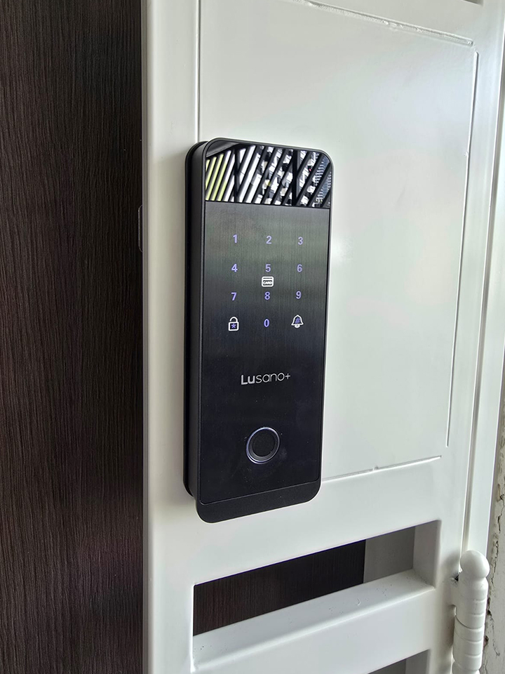 Lusano+ Meteor Gate Digital Lock - installation