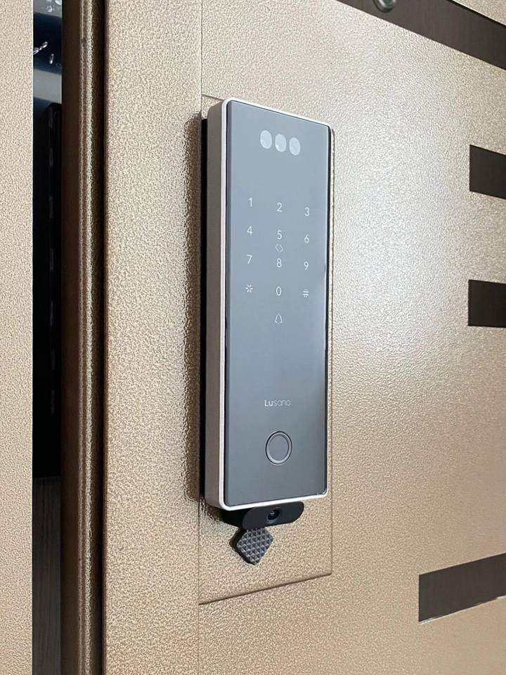 MyDigitalLock-Lusano-SpaceX-Gate-Brown