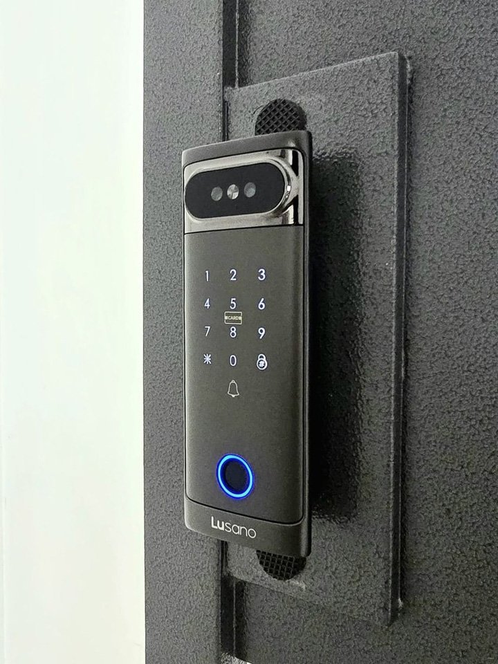 MyDigitalLock-Replace-Bto-HDB-gate-handle