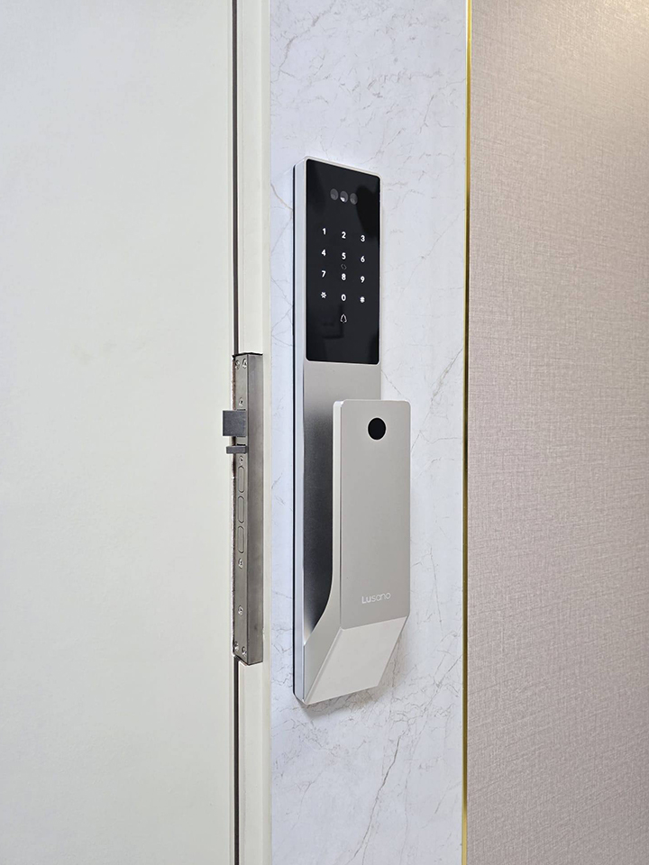 Lusano-Smart-Lock-Installation