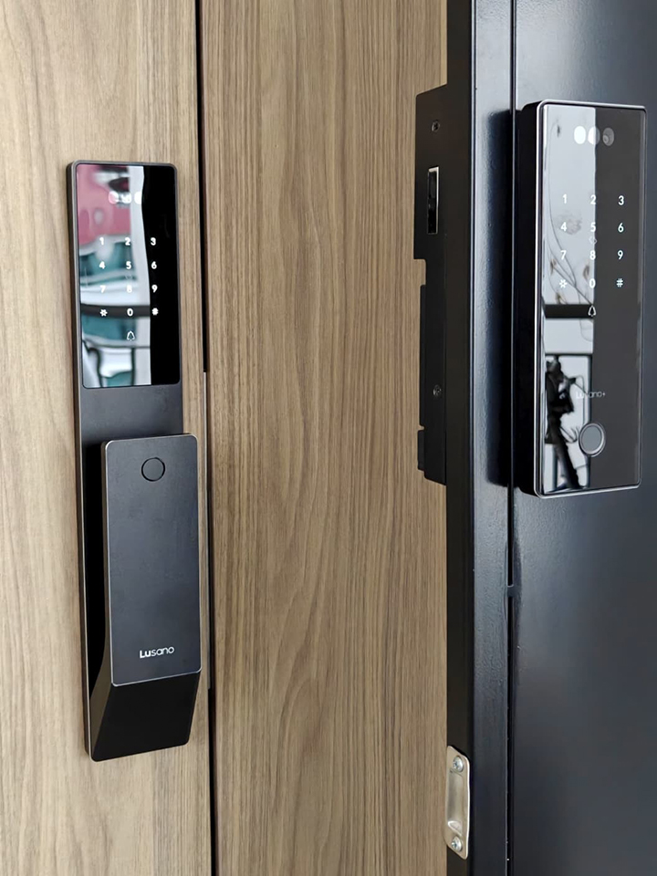 Lusano-Space-X-Smart-Door-Lock-Mika-Black