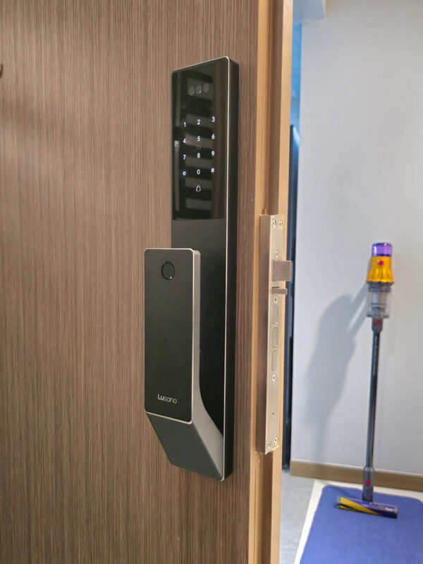 Lusano-Space-X-Smart-Door-Lock-Mika-Black