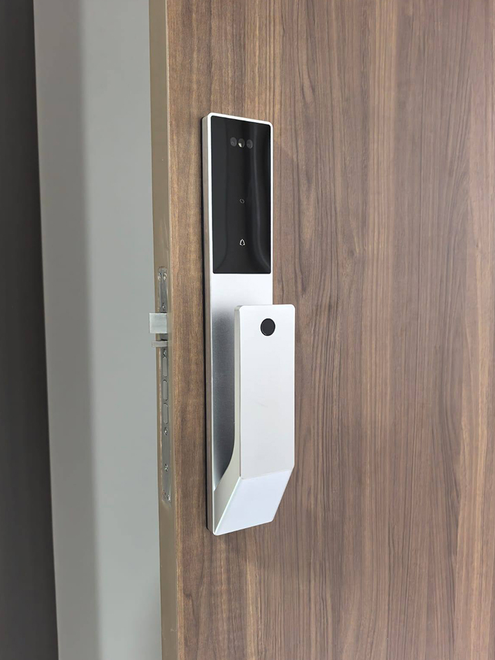 Lusano-Space-X-Smart-Door-Lock-Titanium-Cool-White