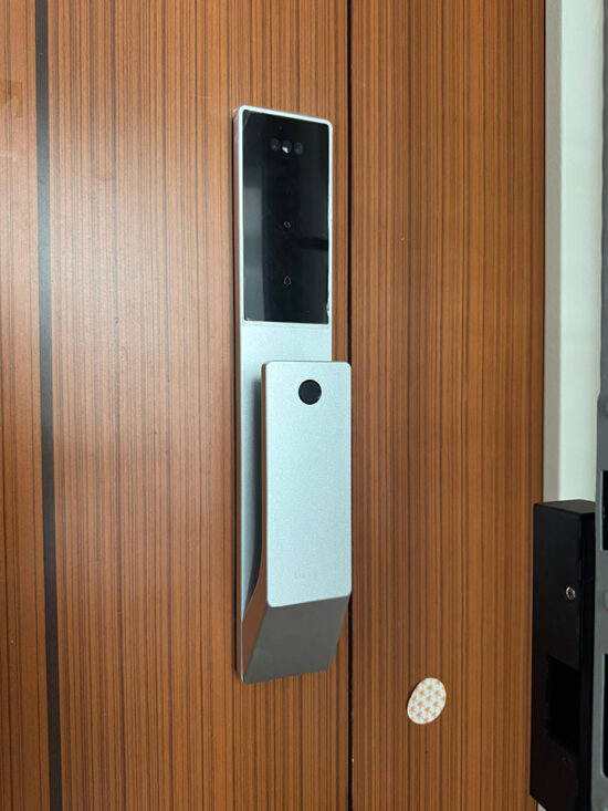 Lusano-Space-X-Smart-Door-Lock-Titanium-Cool-White
