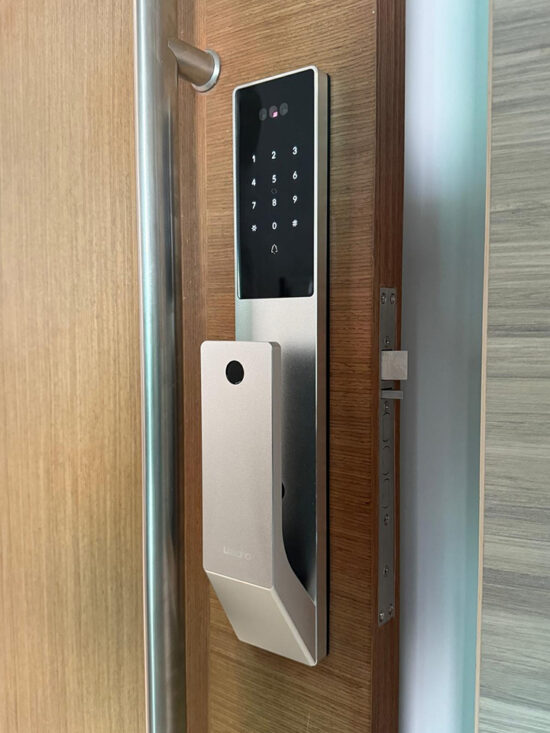 Lusano-Space-X-Smart-Door-Lock-Titanium-Cool-White