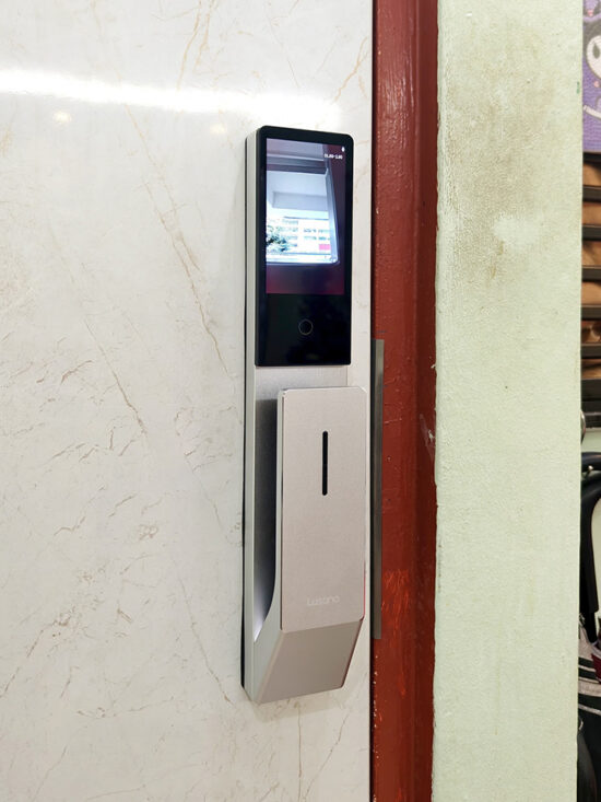 Lusano-Space-X-Smart-Door-Lock-Titanium-Cool-White