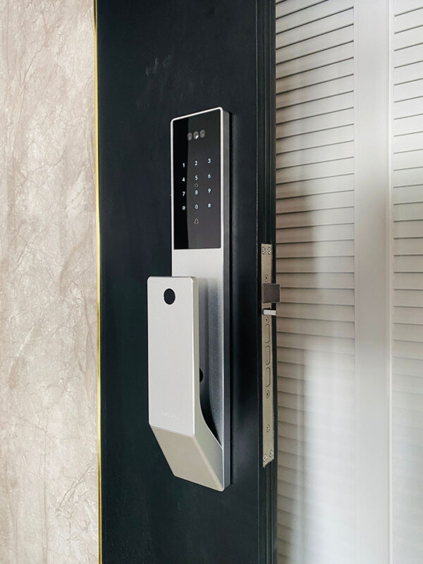 Lusano-Space-X-Smart-Door-Lock-Titanium-Cool-White