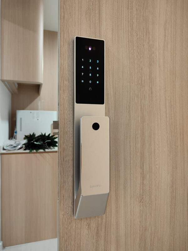 Lusano-Space-X-Smart-Door-Lock-Titanium-Cool-White