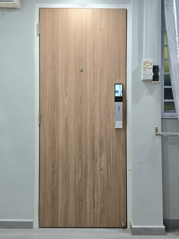 Lusano-Space-X-Smart-Door-Lock-Titanium-Cool-White