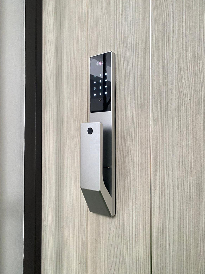 Lusano-Space-X-Smart-Door-Lock-Titanium-Cool-White