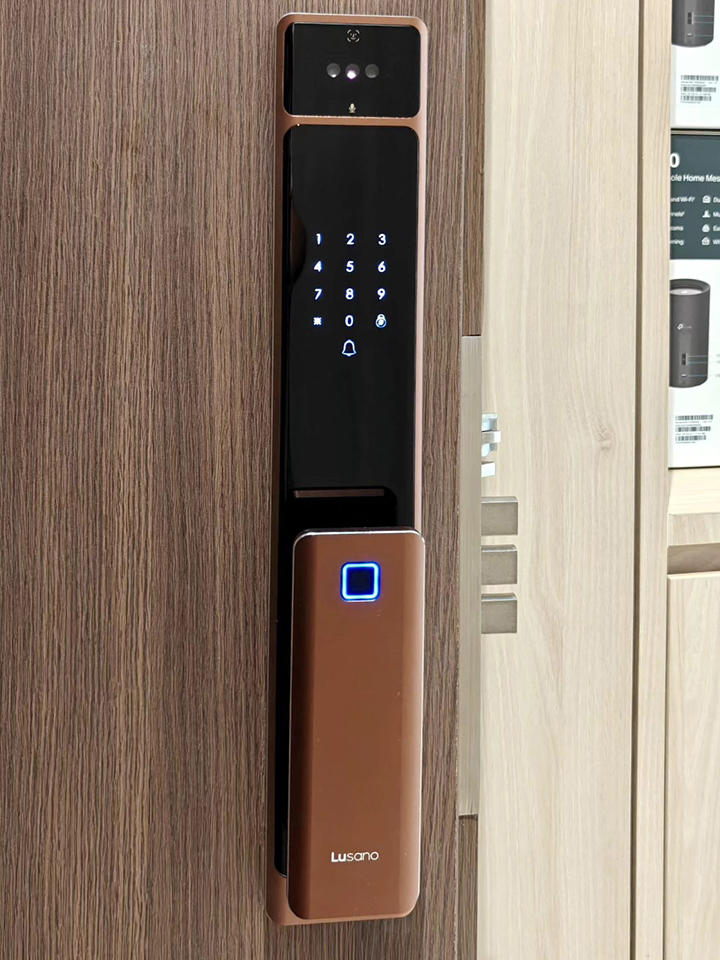 Lusano-Ultra-Slim-Digital-Lock-Coffee-Brown