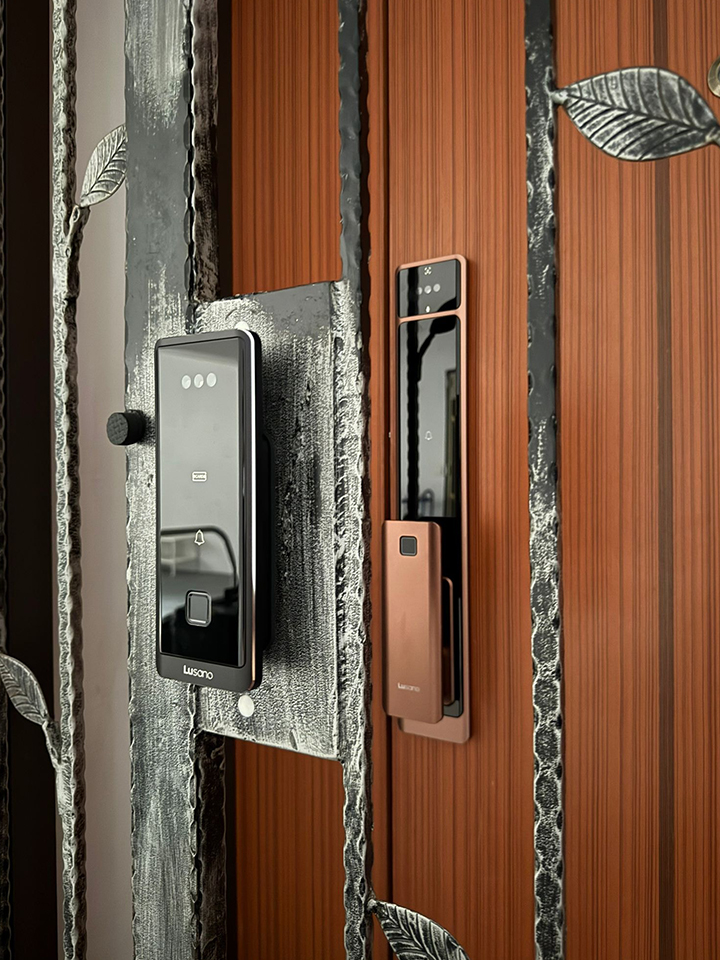 Lusano-Ultra-Slim-Digital-Lock-Coffee-Brown