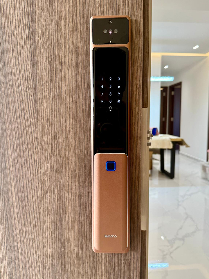 Lusano-Ultra-Slim-Digital-Lock-Coffee-Brown