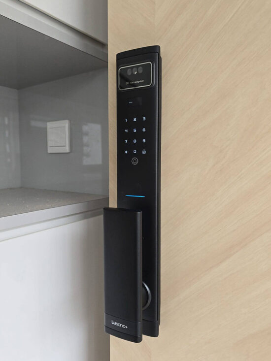 Lusano-Ultra-Slim-Digital-Lock-Galaxy-Black